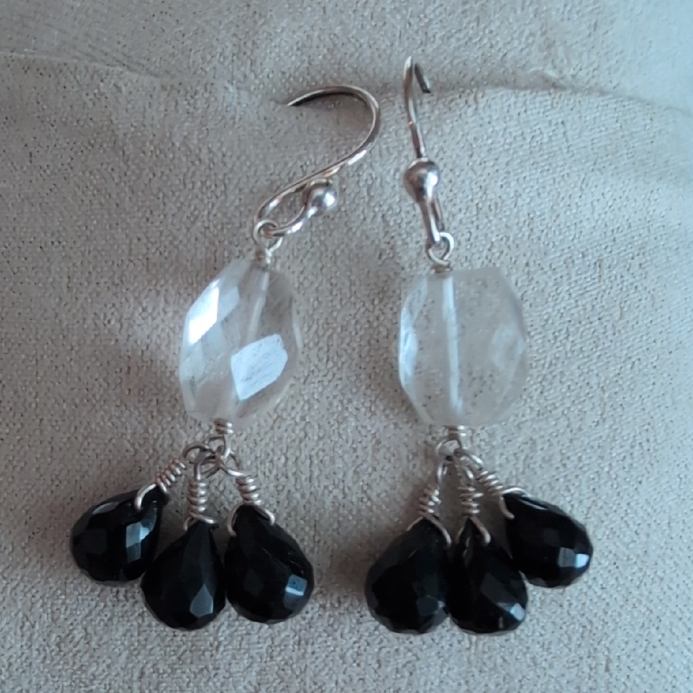 Sterling Silver Elegant Black and Clear Drop Earrings